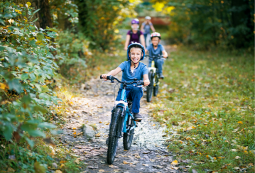 Cinq conseils pour circuler en deux-roues de façon sécuritaire